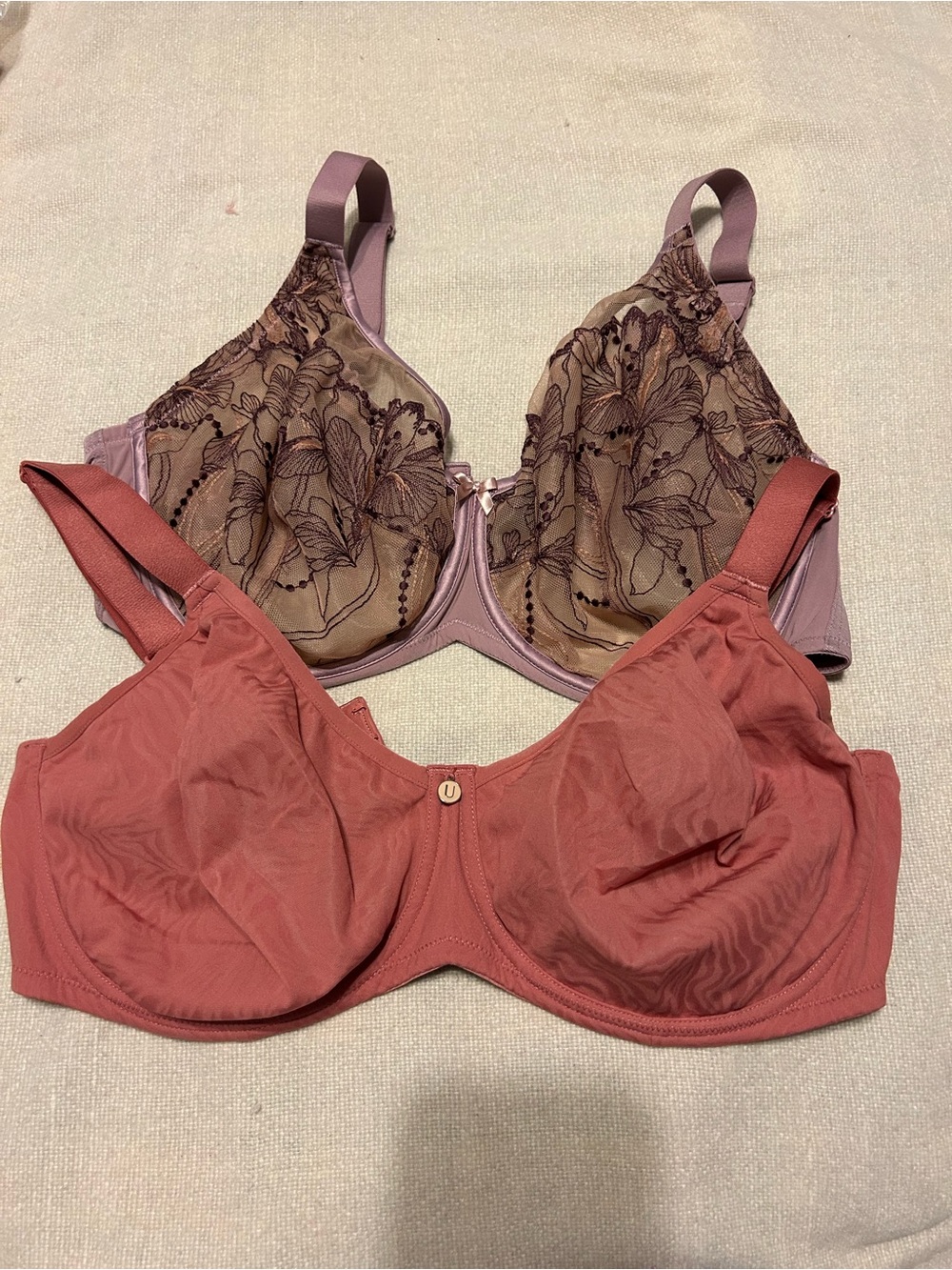 Lot of 2 Understance bras 40G